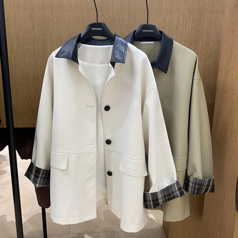 Damen Kurzjacke im Oversize-Trenchstil mit kontrastkragen aus Kunstleder und karierter Umschlagmanschette Drune