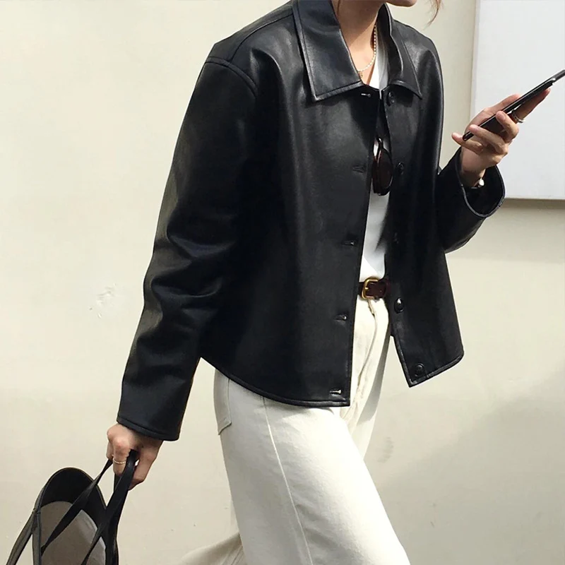 Damen Kurzjacke im Boxy-Schnitt mit Hemdkragen und Knopfleiste Drune