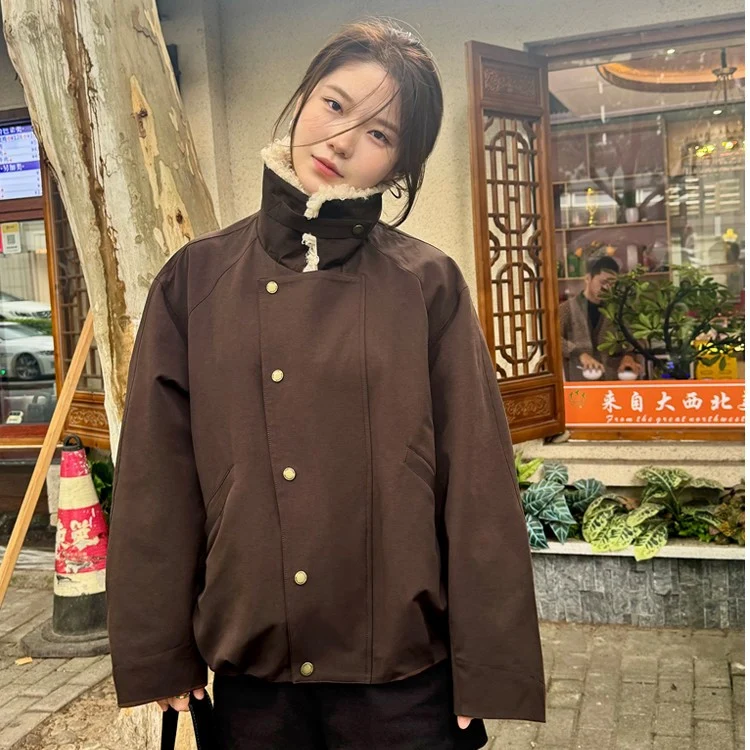 Damen Kurze Oversize-Boxy-Jacke mit Teddykragen und Druckknopfverschluss Drune