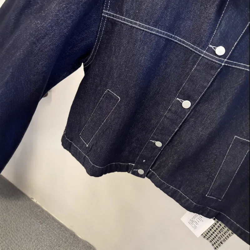 Damen Kurz geschnittene Denimjacke mit kontrastierenden Karomanschetten Drune