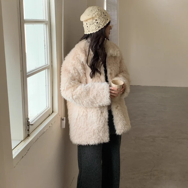 Damen Flauschiger Teddy-Mantel aus Kunstfell mit Hemdkragen und Boxy‑Silhouette Drune