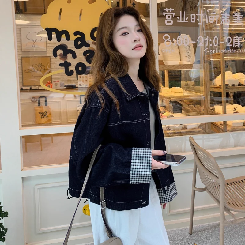 Damen Boxy-Jeansjacke mit kontrastierenden Nähten, Kordelzugsaum und karierten Manschetten Drune