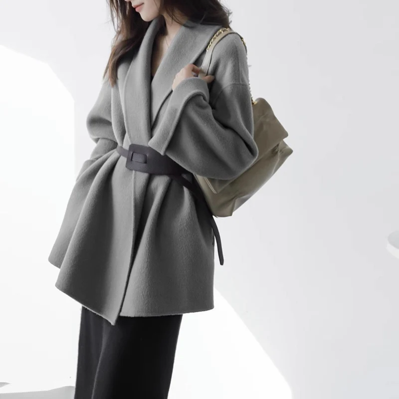 Damen Schicke und elegante Wickeljacke Drune
