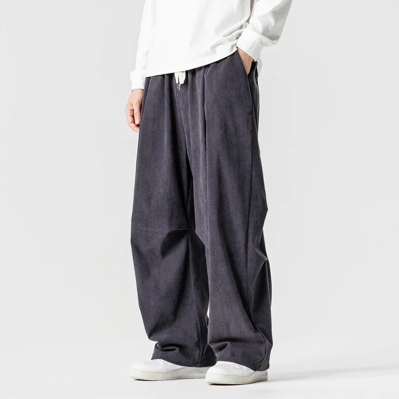 Herren Weit geschnittene Cordhose mit Bundfalten, Tunnelzug und lässiger Baggy‑Silhouette Drune