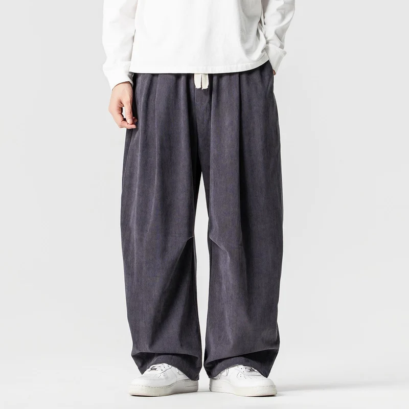 Herren Weit geschnittene Cordhose mit Bundfalten, Tunnelzug und lässiger Baggy‑Silhouette Drune