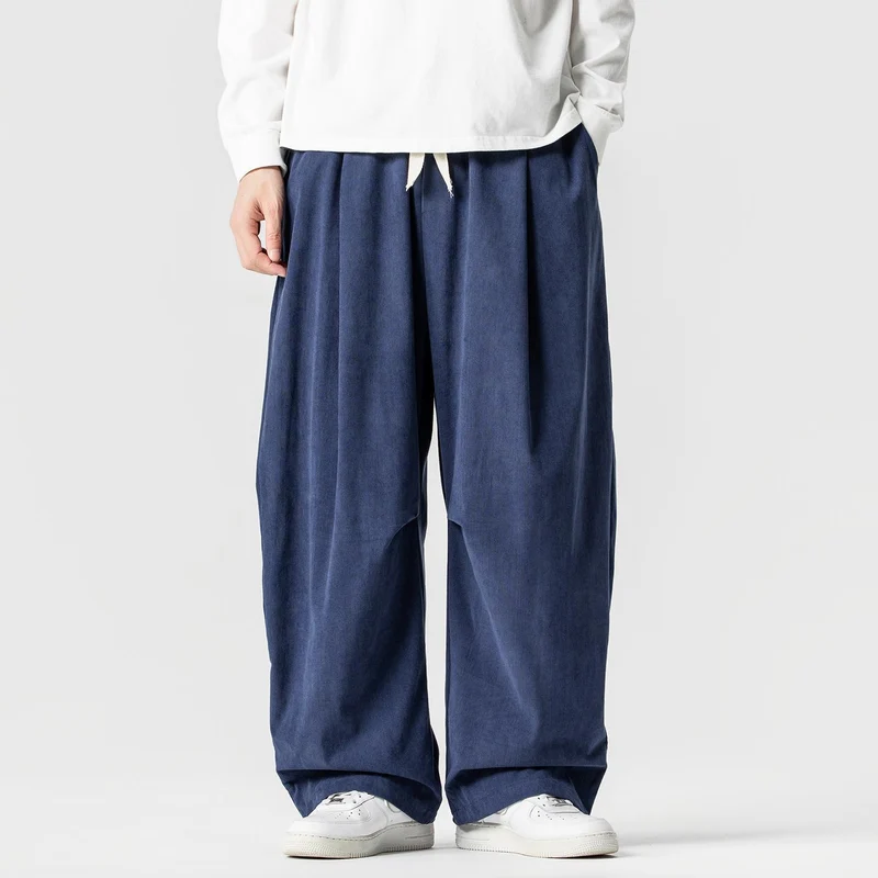 Herren Weit geschnittene Cordhose mit Bundfalten, Tunnelzug und lässiger Baggy‑Silhouette Drune