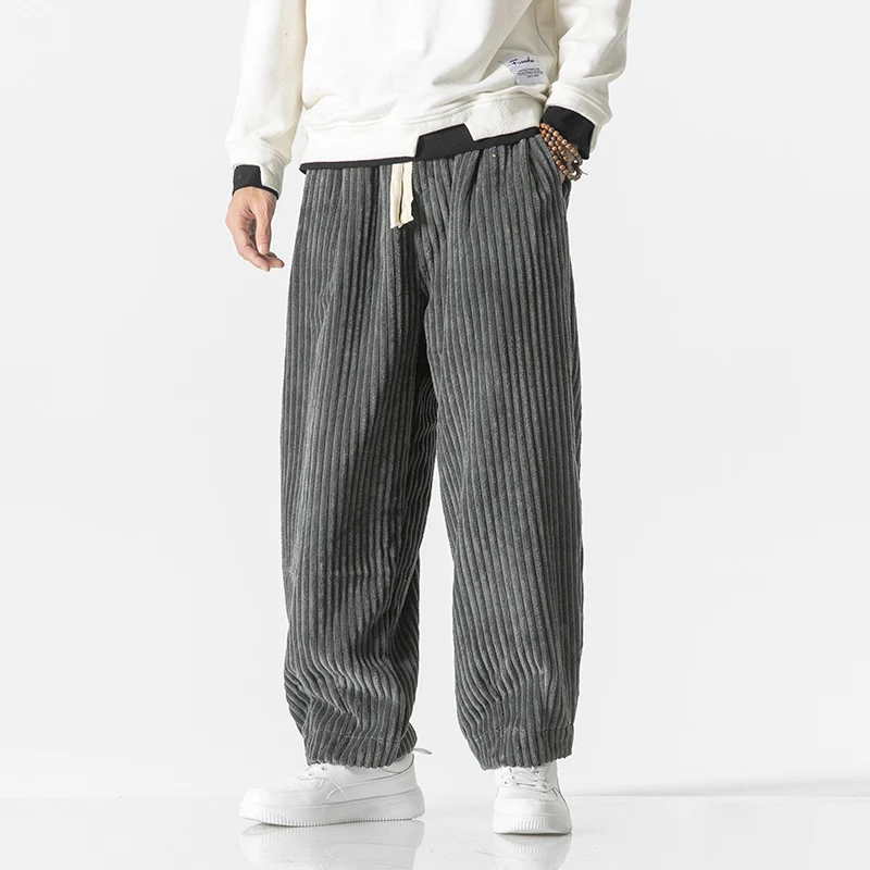 Herren Weit geschnittene Cord-Ballonhose mit Tunnelzugbund und breitem Rippenrelief Drune