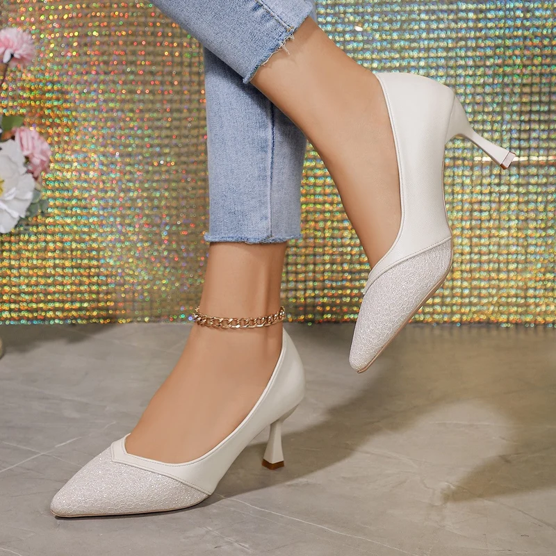 Damen elegante Kitten Heels mit funkelnden Details und komfortabler Einlegesohle Drune