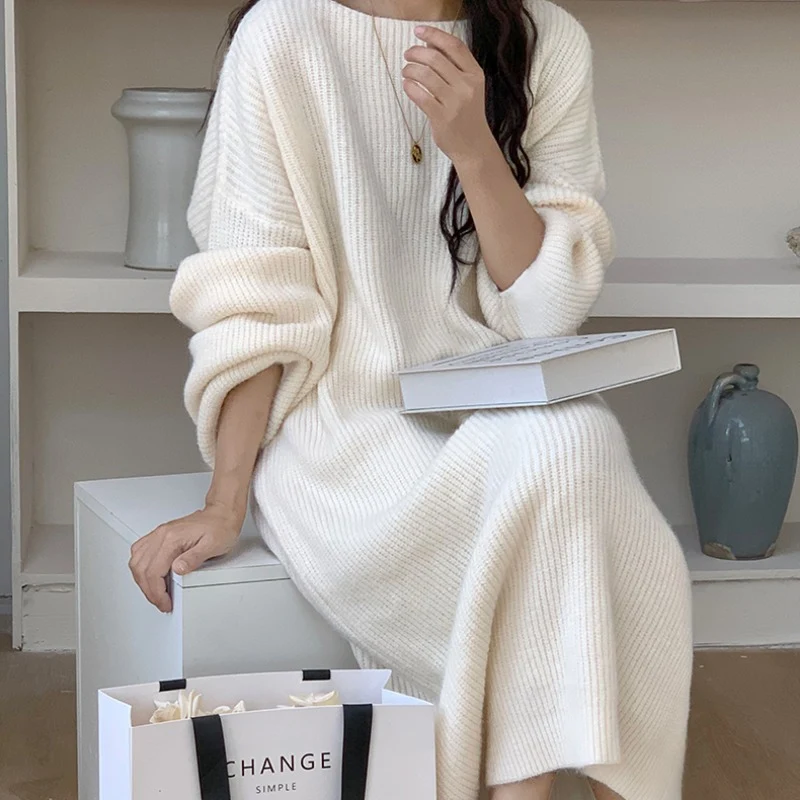 Damen langes Strickkleid mit weitem Schnitt und feiner Rippstruktur Drune