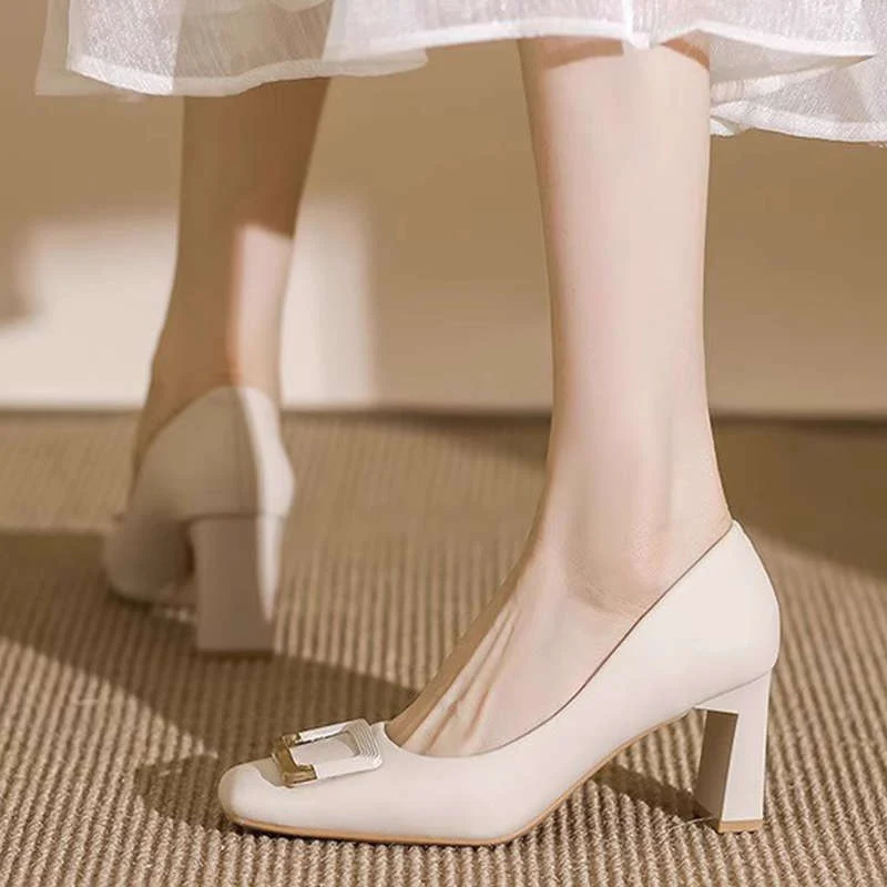 Damen Elegante und komfortable Pumps mit modischer Schnallenverzierung Drune