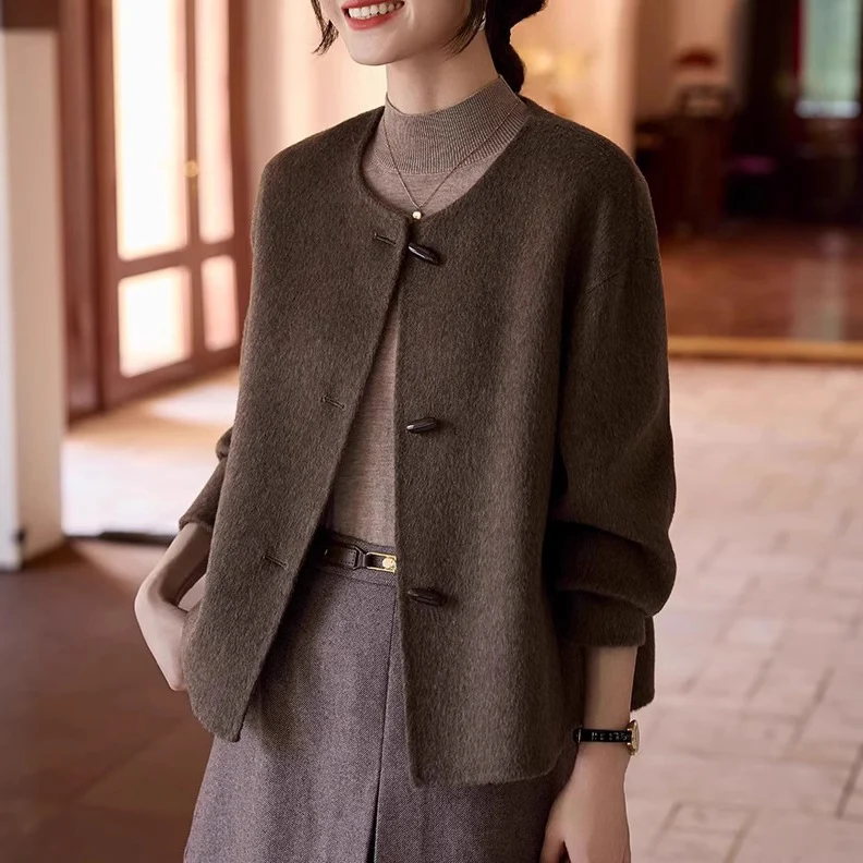 Damen Kurze Wollmix-Jacke mit Rundhalsausschnitt, Ballonärmeln und Knebelknöpfen Drune