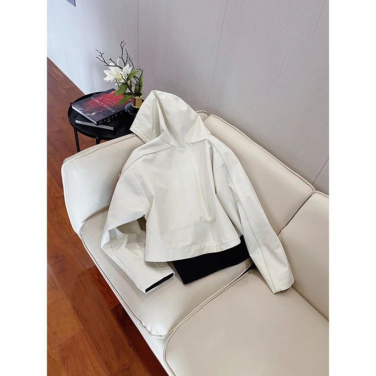 Damen Kurze Kapuzenjacke mit Mesh-Futter, verdeckter Reißverschluss und Kontrastdetails Drune