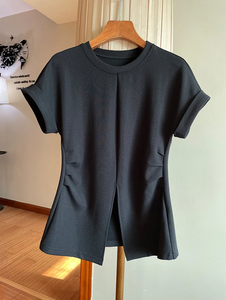 Damen Kurzärmeliges Strukturjersey-Shirt mit Taillenraffungen und Frontschlitz Drune