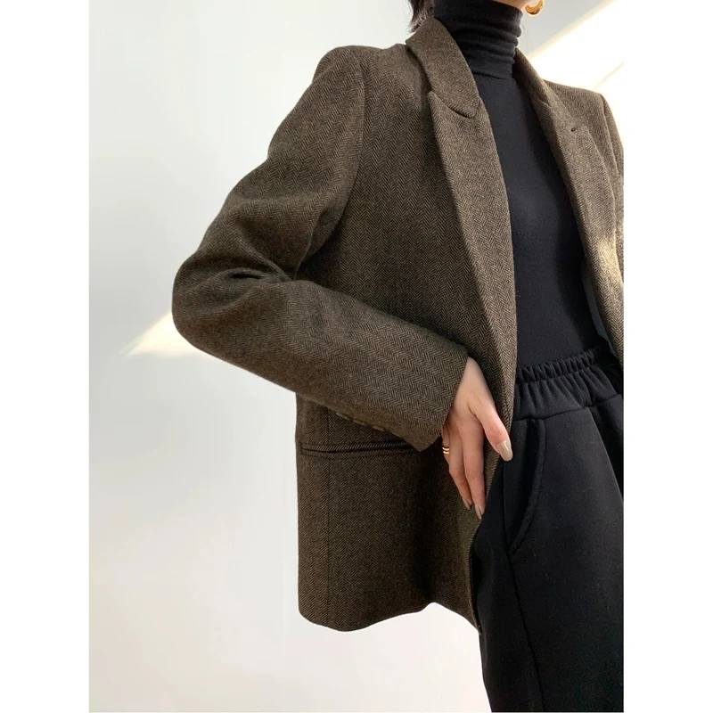 Damen Klassischer Woll-Tweed-Blazer mit schmalem Revers, Teilgefüttert und Ein-Knopf Drune