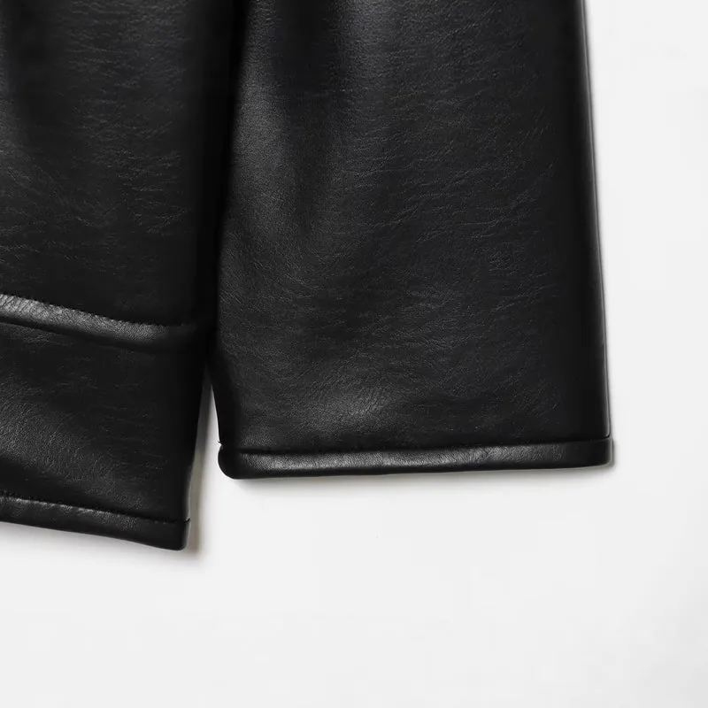 Damen Oversize Kunstlederjacke mit kinesi‑inspirierten Kordelverschlüssen Drune