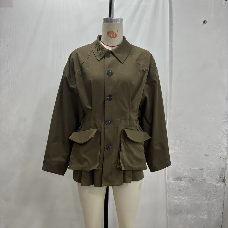 Damen Oversize-Boxy-Übergangsjacke mit großen Pattentaschen und Tunnelzug Drune