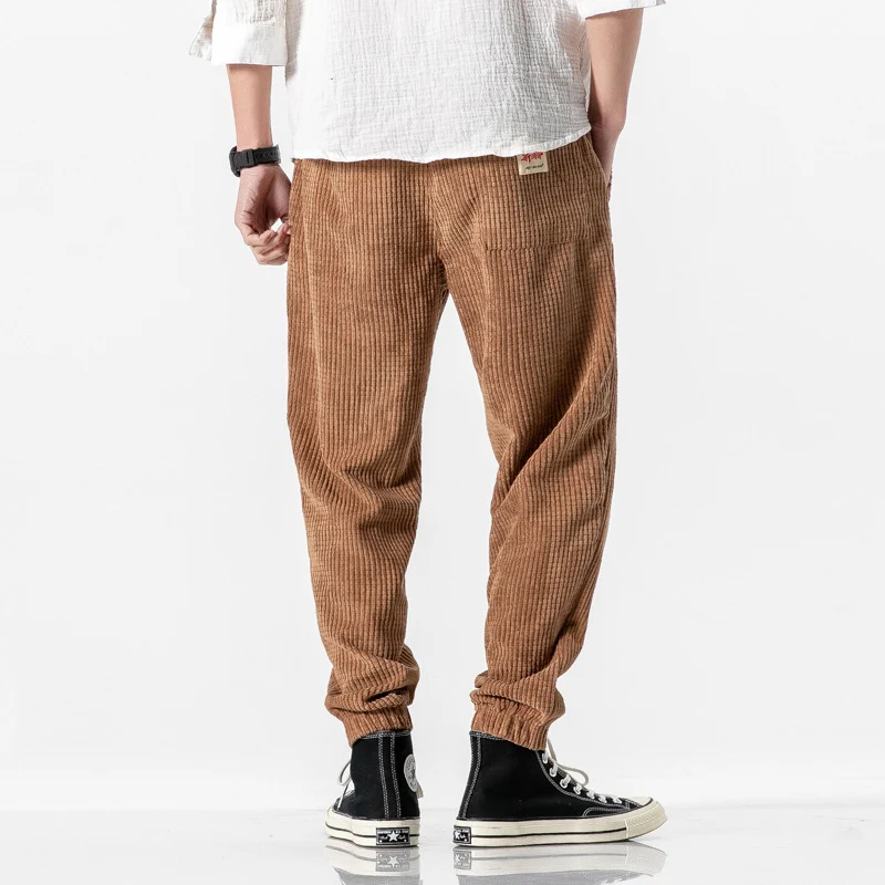Herren Cordhose im Jogger‑Stil aus Cordvelours mit elastischem Bund und gerippten Beinabschlüssen Drune