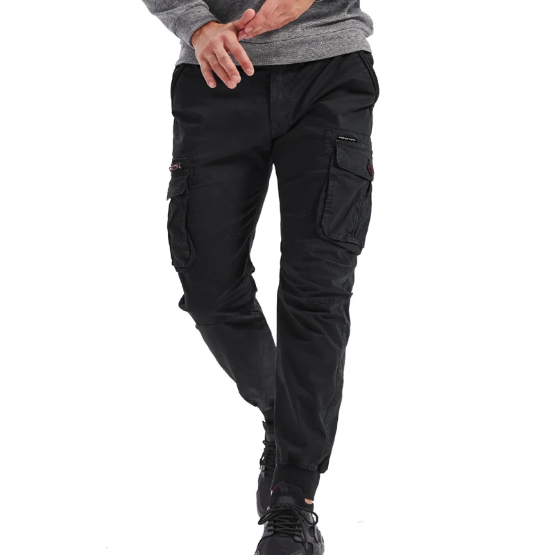 Herren Cargo-Jogginghose mit Multifunktionstaschen, elastischen Bündchen und tapered Fit Drune