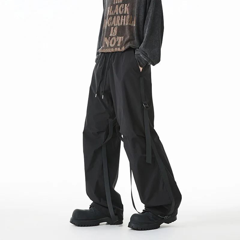 Damen Weite Tech-Cargo-Hose mit Tunnelzugbund, Beinriemen und wasserabweisender Nylon‑Optik Drune