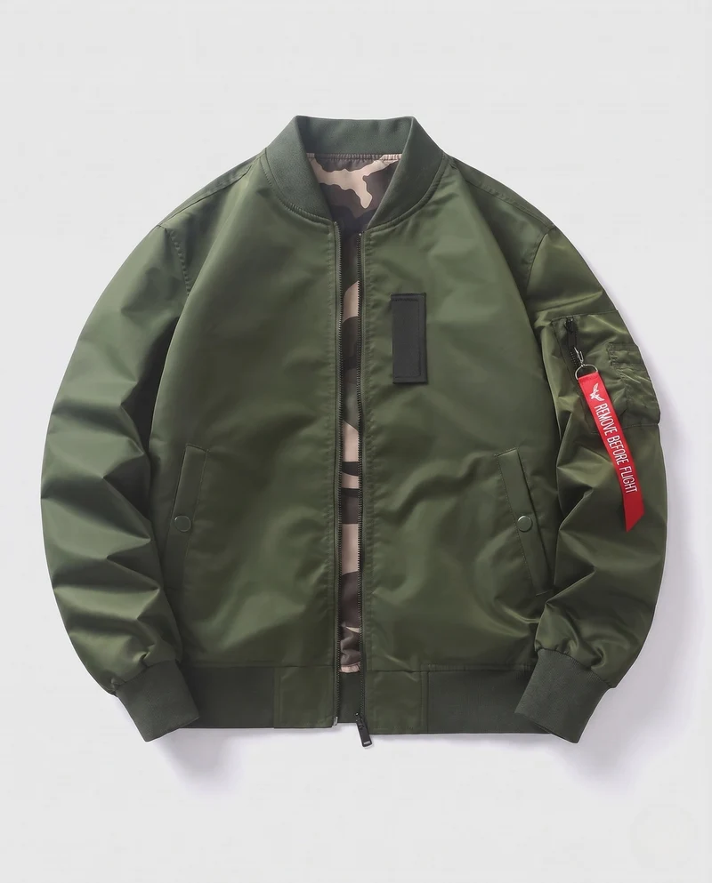 Herren gepolsterte Bomberjacke mit Camouflage-Futter und Fliegerstil-Armtasche Drune