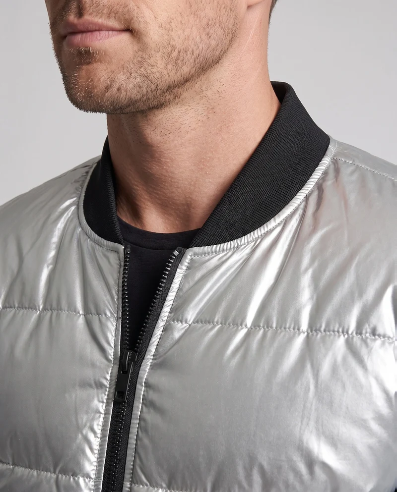 Herren gesteppte Jacke mit glänzender Oberfläche und Stehkragen Drune