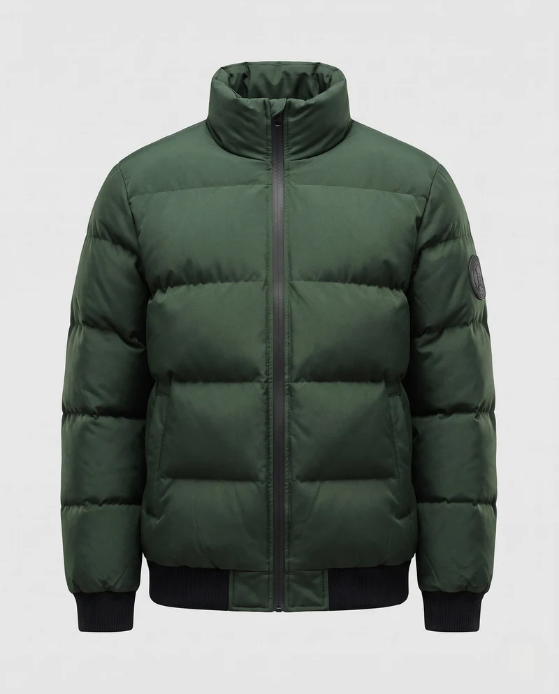 Herren kurze gepolsterte Steppjacke mit hochstehendem Kragen, gerippten Bündchen und Armpatch Drune