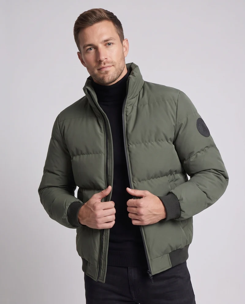 Männlicher kurzer Blouson im gesteppte Puffer-Look mit winddichter Außenschicht und gerippten Abschlüssen Drune