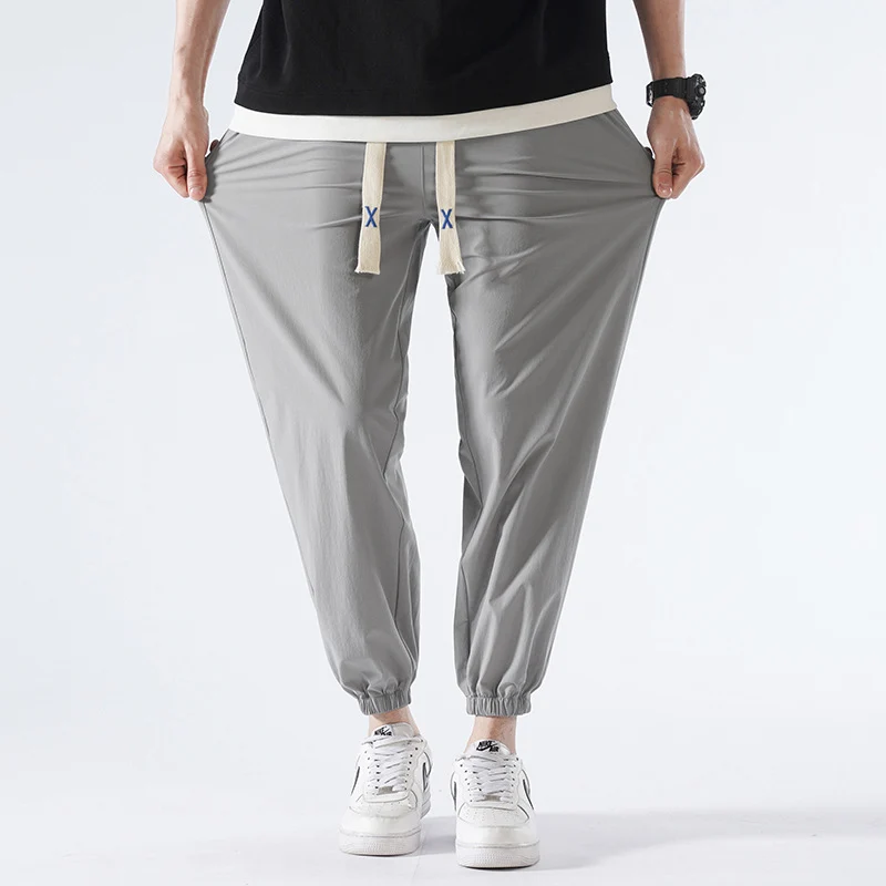 Herren Leichte Relax-Fit-Loungehose aus atmungsaktivem Jersey mit elastischem Tunnelbund, breitem Kordelzug & geripptem Beinabschluss Drune