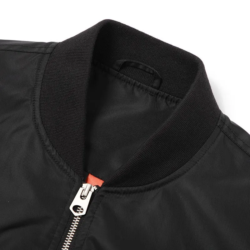 Herren Kurz geschnittene Bomberjacke im Fliegerstil mit Utility-Ärmeltasche, Kontrastfutter & Rippbündchen Drune