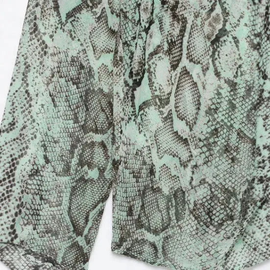 Damen Gestreifte Hemdbluse mit Stehkragen und Tunnelzug Drune