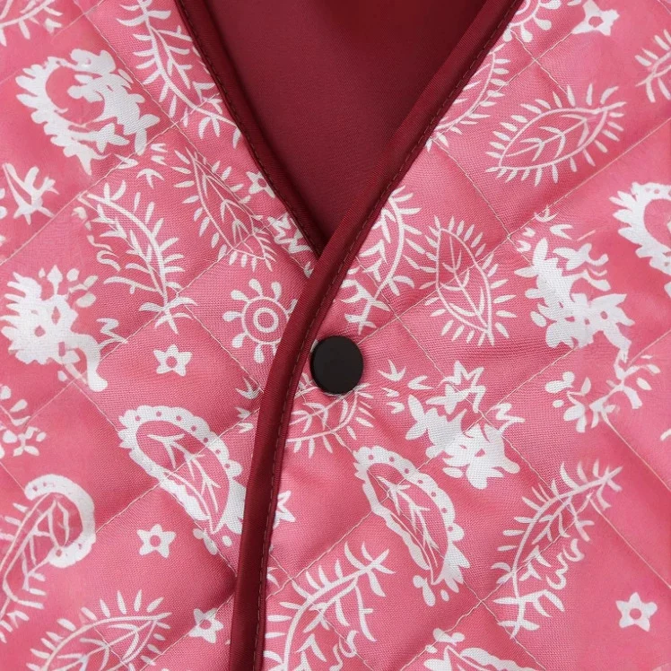 Damen Gesteppte kurz geschnittene Steppjacke mit V‑Ausschnitt und floraler Paisley‑Optik Drune