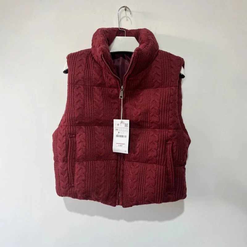 Damen Gepolsterte Strickweste mit Zopfstrickstruktur und Stehkragen Drune
