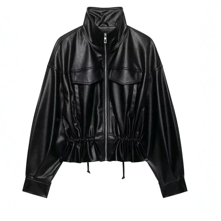 Damen Cropped Kunstleder‑Blouson mit Stehkragen, Pattentaschen und Tunnelzugtaillierung Drune