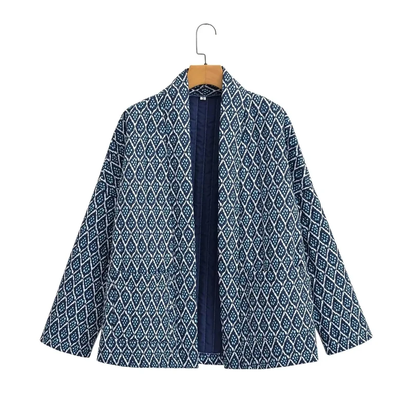 Damen 80+ gesteppte Kimonojacke mit grafischem Diamantjacquard Drune