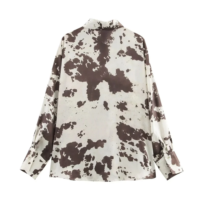Damen 70+ weite seidige Hemdbluse mit Cow‑Print und verdeckter Knopfleiste Drune