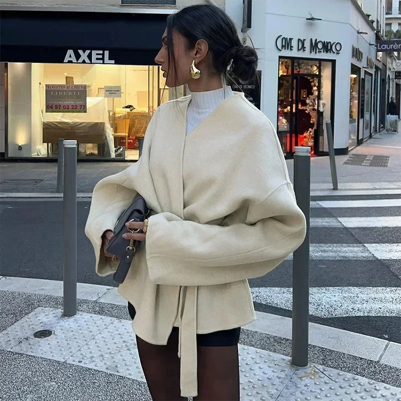 Damen 600+ taillierte Wickeljacke mit Bindegürtel und Kimonoärmeln Drune
