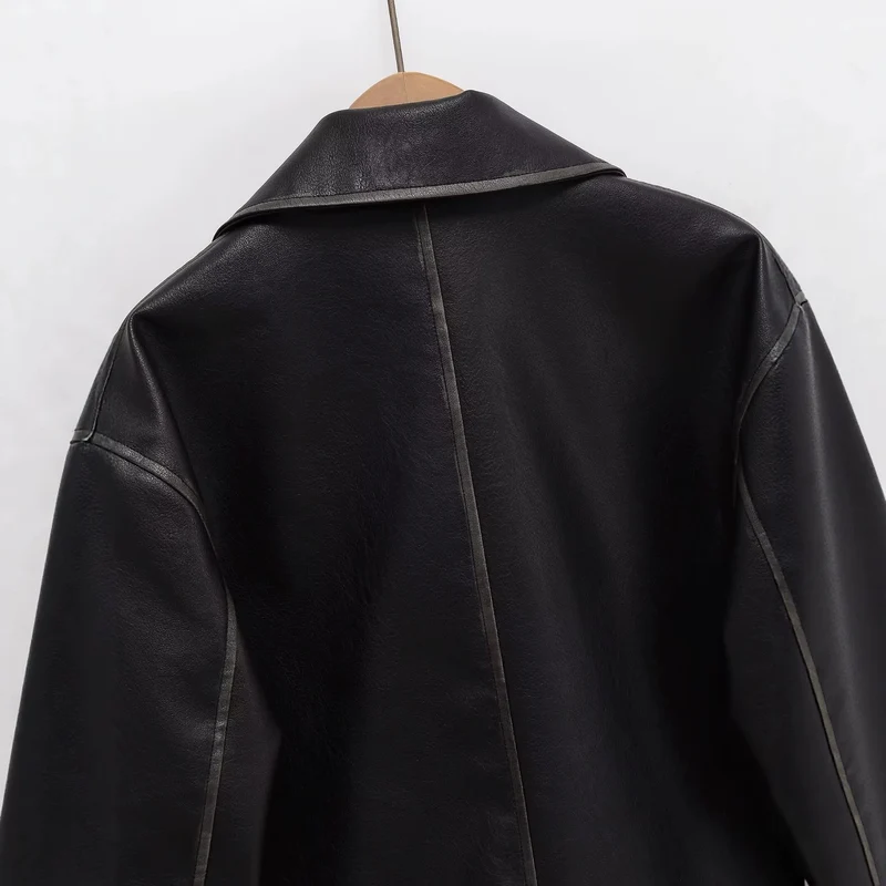 Damen Kurz geschnittene Kunstlederjacke mit großen Pattentaschen und Reißverschluss Drune