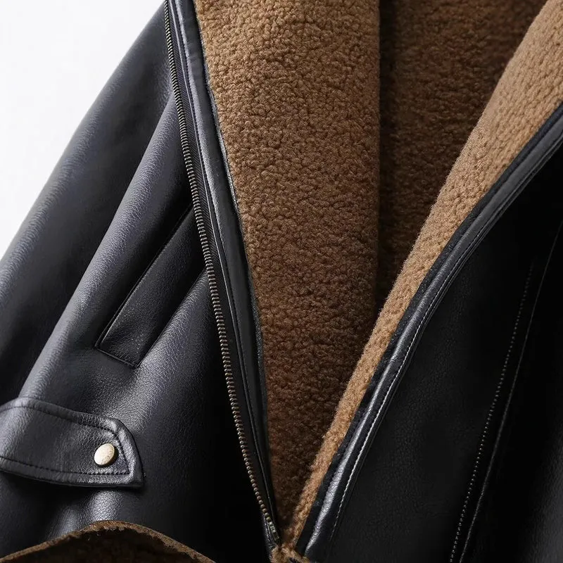 Damen Kurz geschnittene Aviator-Jacke in Lederoptik mit asymmetrischem Reißverschluss und Teddyfutter Drune