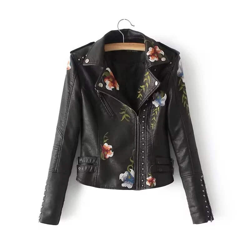 Damen Kurz‑Bikerjacke aus veganer Lederoptik mit bestickten Blumenapplikationen und Nieten Drune
