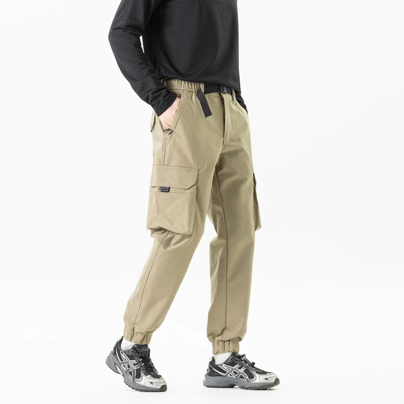 Herren Leichte Outdoor‑Cargohose im Joggerstil mit integriertem Webgurt und elastischen Knöcheln Drune