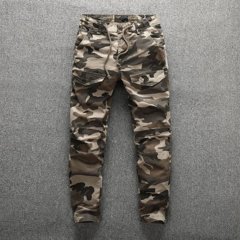 Herren Slim-Fit Utility-Jogger mit Kordelzug Kniepanele und aufgesetzten Klappentaschen Drune