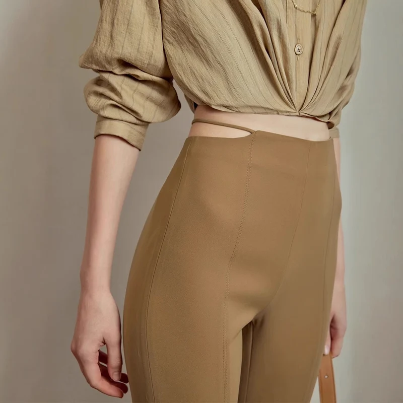 Damen Hochtaillierte Stretch-Hose mit schmaler Oberschenkelpassform und weitem Saum Drune