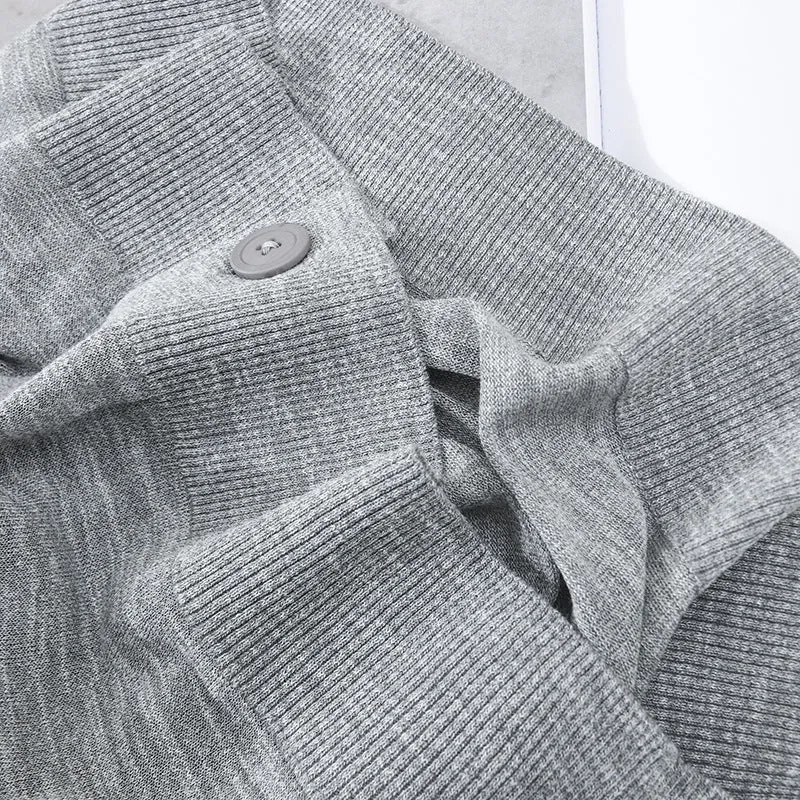 Damen Leichter Oversize-Cardigan aus Feinstrick mit tiefem V-Ausschnitt und Zierknopfleiste Drune