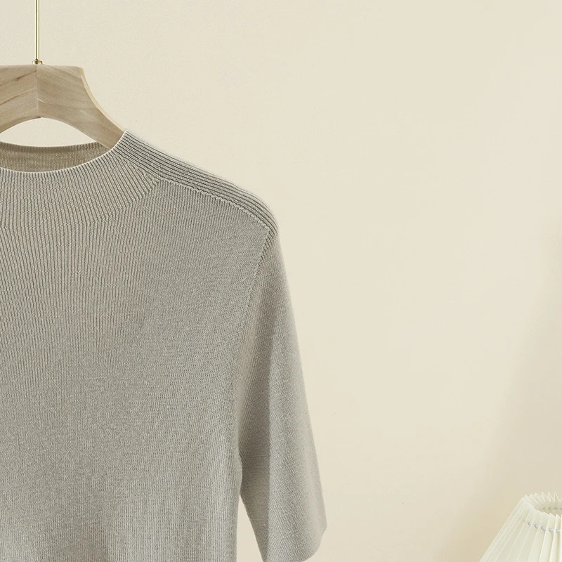 Damen Kurzarm-Feinstrickpullover mit Rundhalsausschnitt und schmaler Passform Drune