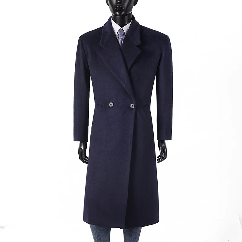 Herren Maxilanger Wollmantel im minimalistischen Schnitt mit schmalem Revers und seitlichen Eingrifftaschen Drune