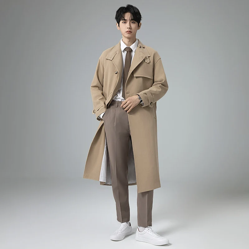 Herren Langer moderner Trenchcoat aus leichtem Twill mit verdeckter Knopfleiste und Taillenriegel Drune
