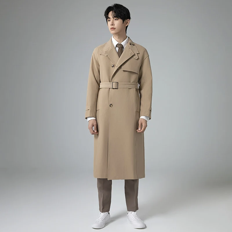 Herren Langer moderner Trenchcoat aus leichtem Twill mit verdeckter Knopfleiste und Taillenriegel Drune