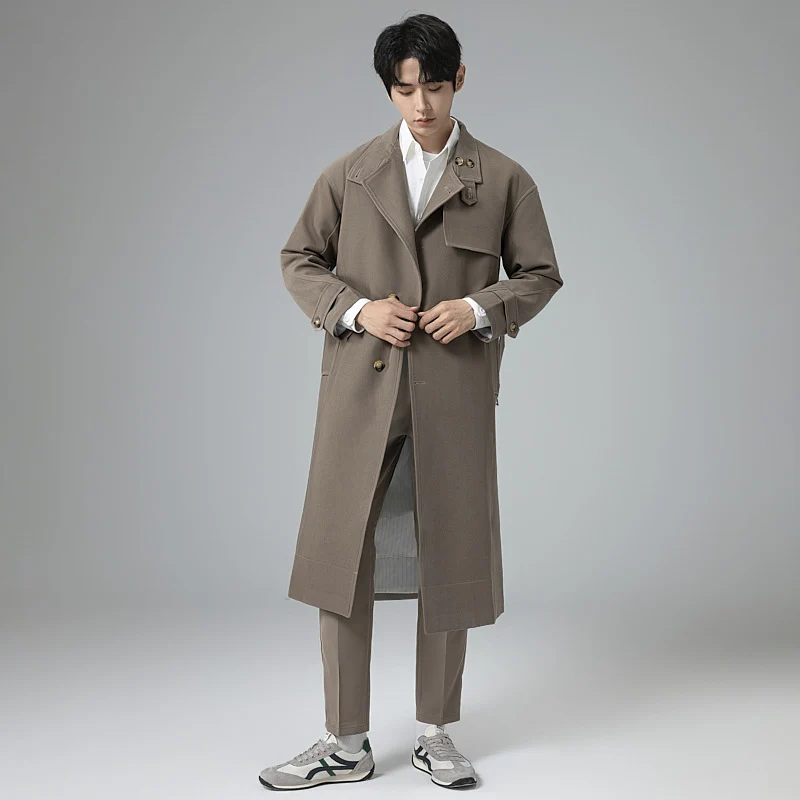 Herren Langer moderner Trenchcoat aus leichtem Twill mit verdeckter Knopfleiste und Taillenriegel Drune