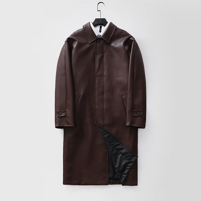 Herren langer minimalistischer Kunstleder-Mantel mit Hemdkragen, verdeckter Knopfleiste und geradem Schnitt Drune