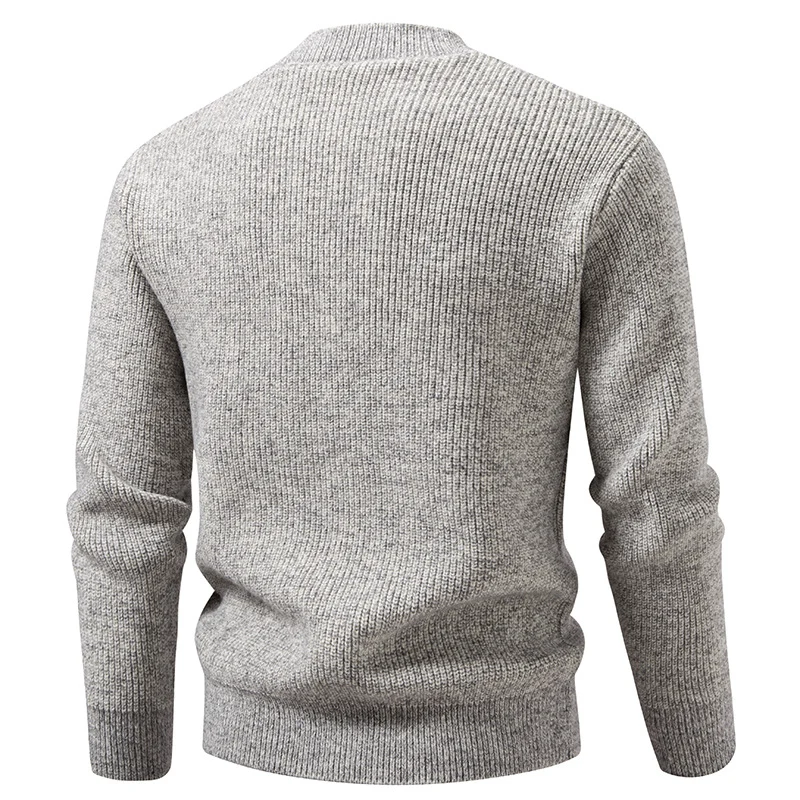 Herren Feinstrick-Henleypullover mit kurzem Stehkragen, Knopfleiste und Rippbündchen Drune